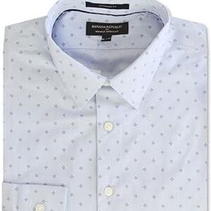 Men’s Banana Republic wrinkle resistant untucked fit white dress shirt